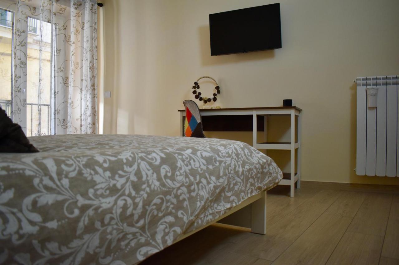 Bed and Breakfast Dimora Normanna Аверса Экстерьер фото